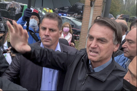 Bolsonaro em visita a Anguillara Veneta, cidade de seus anteados, em novembro de 2021