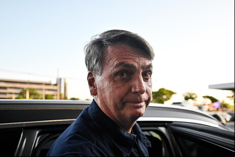 Intervenção cirúrgica foi decidida em comum acordo pelas equipes que assistem Bolsonaro