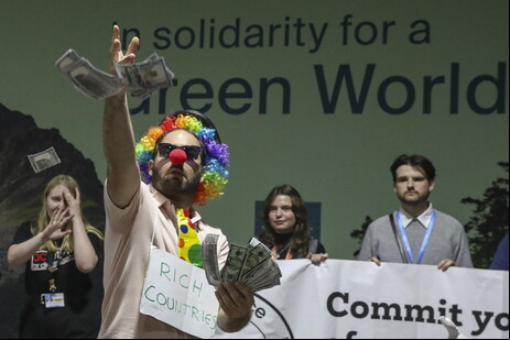 Protesto contra crise climática na COP29, em Baku