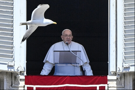 Papa Francisco durante Angelus no Vaticano