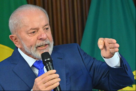 Presidente Lula defendeu política de forma 'serena e discutida'