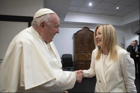 Meloni celebrou alta do papa Francisco