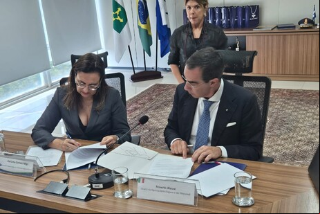 Acordo aduaneiro foi assinado em Brasília