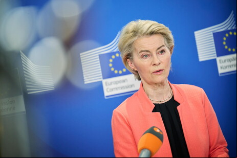 Von der Leyen deverá se reunir com Trump