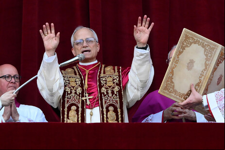 Detalhes sobre a vida pessoal de Prevost saíram na mídia após ter assumido a liderança da Igreja