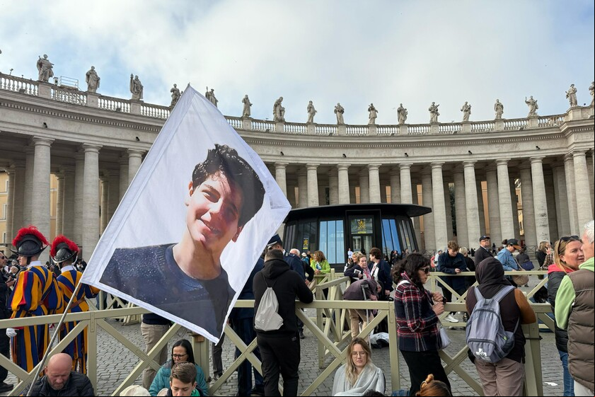 Carlo Acutis seria canonizado em 27 de abril