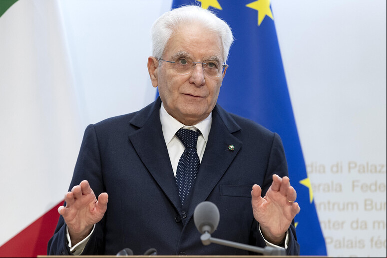 Mattarella foi à Suíça para uma visita formal de Estado - TODOS OS DIREITOS RESERVADOS
