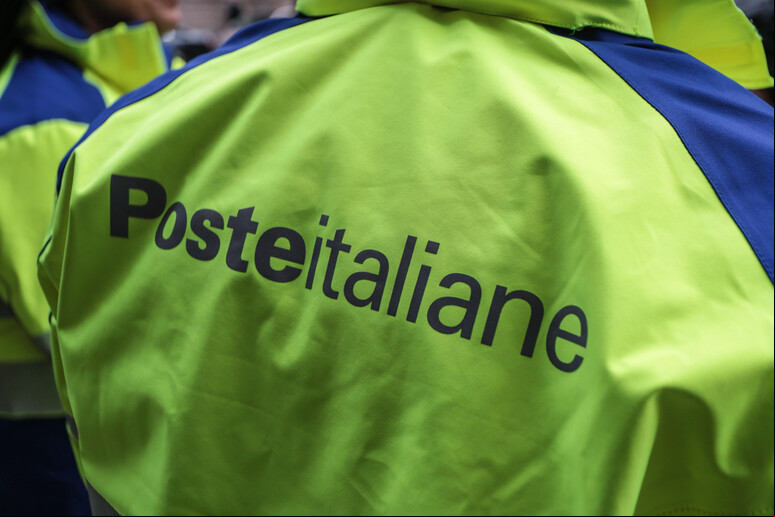 Poste Italiane istra serviço de correios na Itália - TODOS OS DIREITOS RESERVADOS