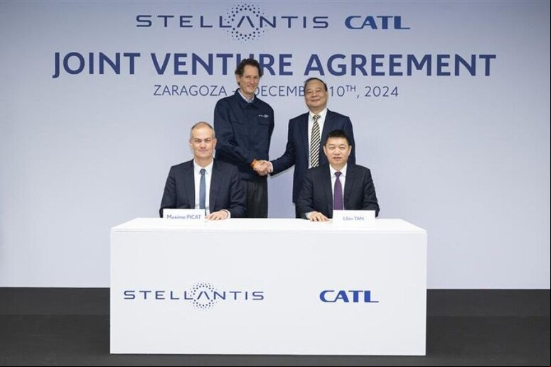 Anúncio de t venture entre Stellantis e CATL © ANSA/Divulgação