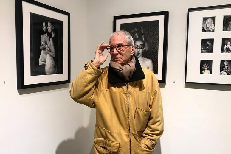 Gian Paolo Barbieri ficou mundialmente conhecido por suas imagens de várias celebridades © ANSA/Reprodução/Instagram - @gian.paolo.barbieri
