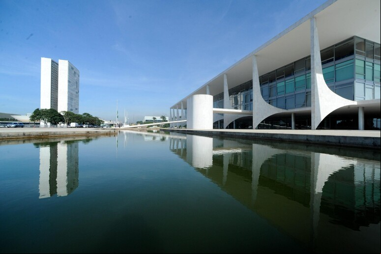 Vista do Palácio do Planalto e do Congresso Nacional, em Brasília - TODOS OS DIREITOS RESERVADOS