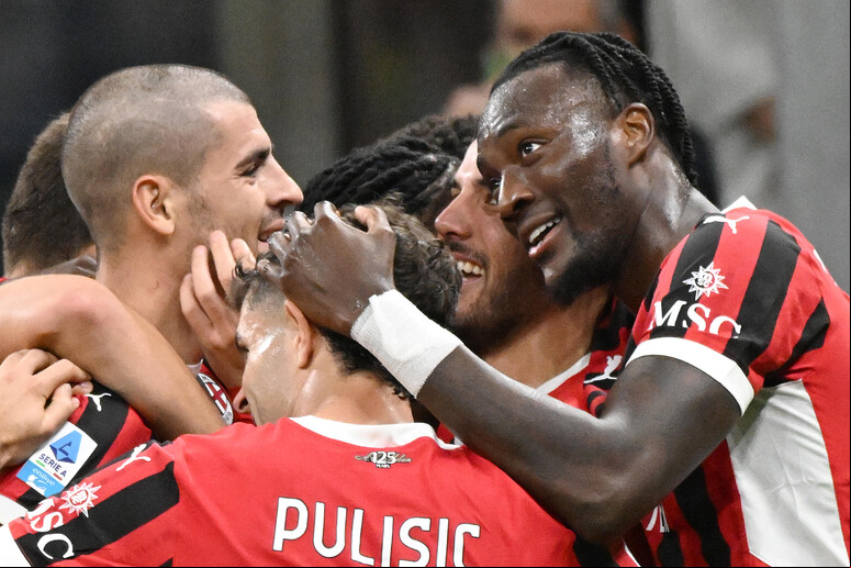 Milan derrotou adversário por 3 a 0 n San Siro - TODOS OS DIREITOS RESERVADOS