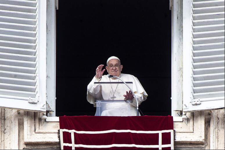 Papa Francisco celebra Angelus no Vaticano - TODOS OS DIREITOS RESERVADOS