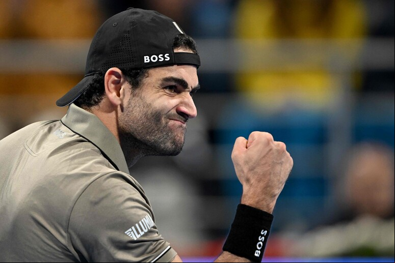 Berrettini derrotou Djokovic na primeira rodada do ATP 500 de Doha, no Catar © ANSA/AFP
