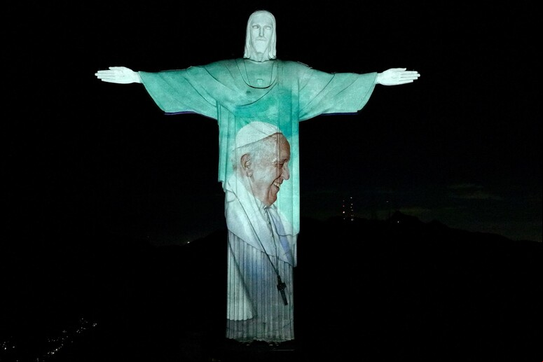 Cardeais reunidos no conclave estão em busca de um "consenso amplo e global" © ANSA/AFP