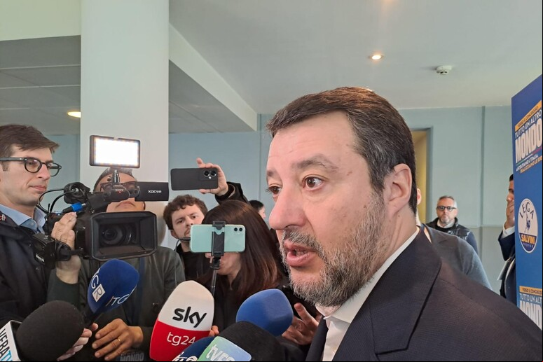 Salvini conversou com Vance por telefone nesta sexta - TODOS OS DIREITOS RESERVADOS