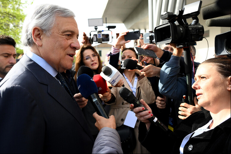 Tajani mencionou que não será simples organizar uma cúpula no sábado, data do funeral do Papa - TODOS OS DIREITOS RESERVADOS