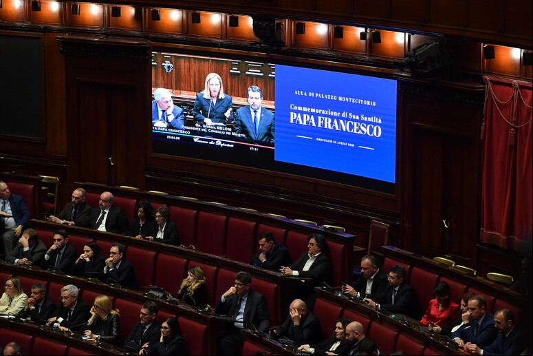 Sessão no Parlamento da Itália foi em homenagem ao papa Francisco, falecido na última segunda - TODOS OS DIREITOS RESERVADOS