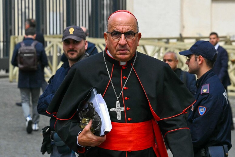 Cardeal Fernando Chomalí antes de reunião no Vaticano © ANSA/AFP