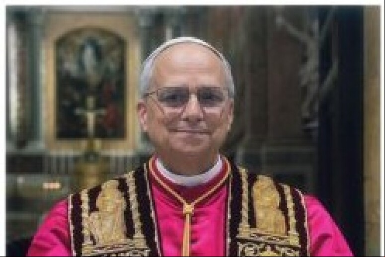 Imagem oficial tem  do novo Papa - TODOS OS DIREITOS RESERVADOS