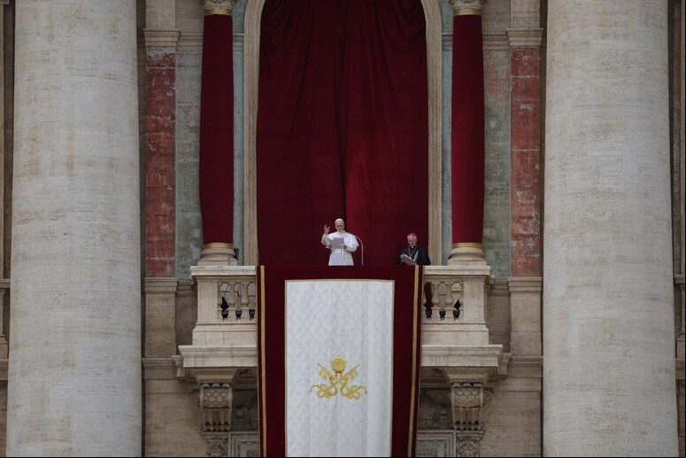 Vaticano cuida de suas necessidades, incluindo moradia, alimentação, transporte e uma retribuição - TODOS OS DIREITOS RESERVADOS