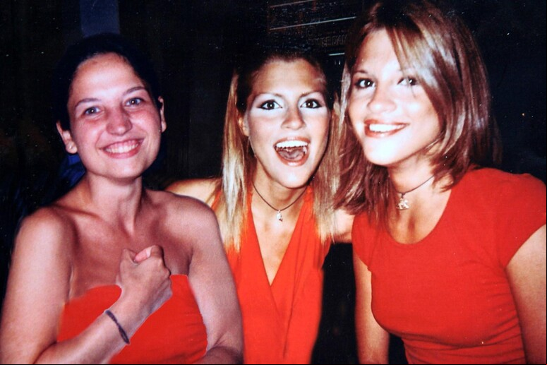 Chiara e as gêmeas Stefania e Paola em fotomontagem - TODOS OS DIREITOS RESERVADOS