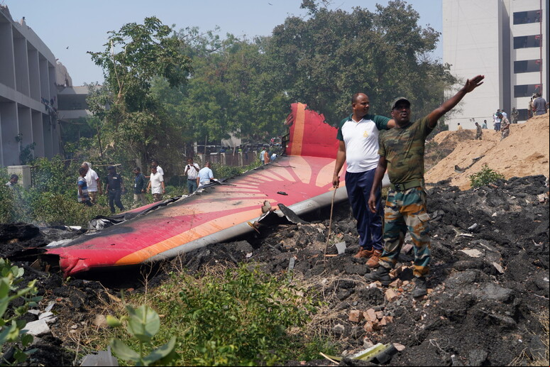 Destroços de aeronave da Air India em Ahmedabad © ANSA/EPA